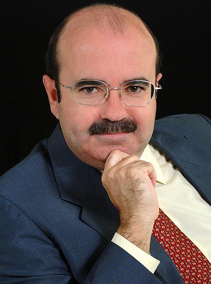 http://www.expofoto.com/autonoma/slides/Gaspar Zarras.jpg